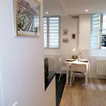 Le Vauban, 5 Minutes Du Chateau