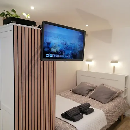 Le Vauban, 5 Minutes Du Chateau Apartment