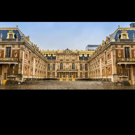 Le Vauban, 5 Minutes Du Chateau ベルサイユ