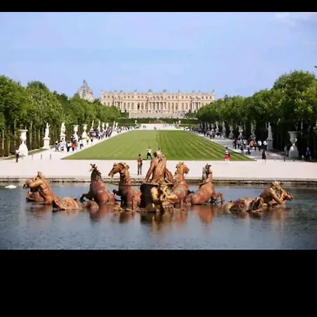 Le Vauban, 5 Minutes Du Chateau Versailles