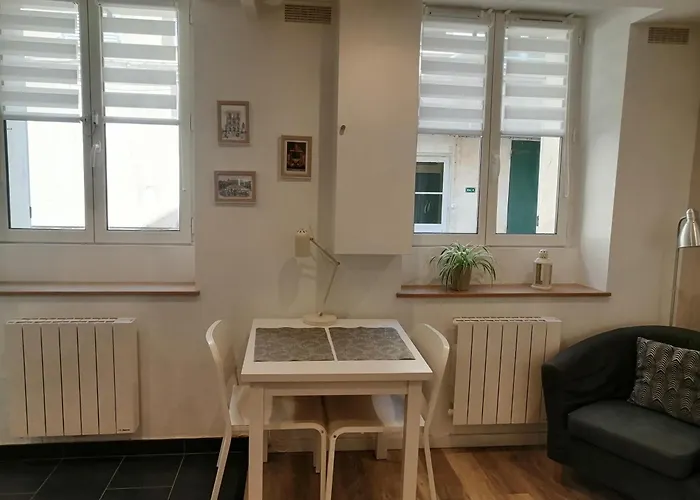Apartament Le Vauban, 5 Minutes Du Chateau Wersal